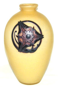 schneider glass vase